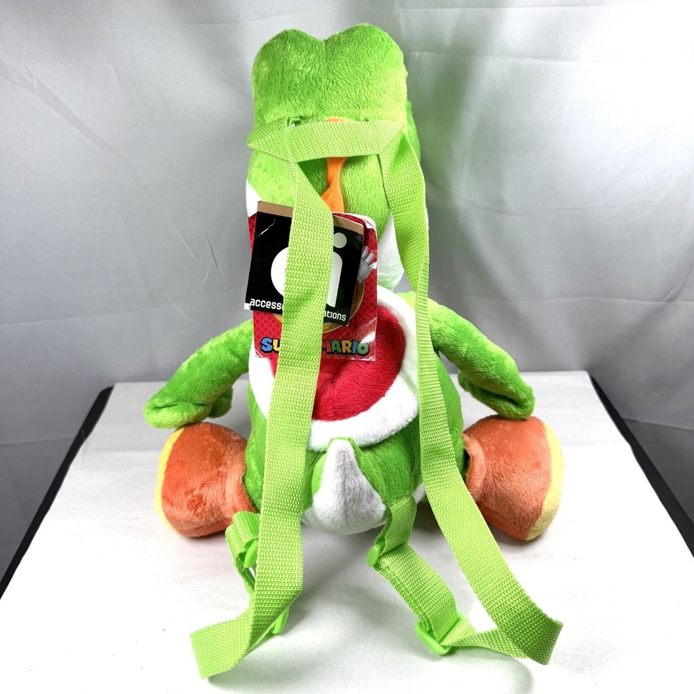 Nintendo Super Mario Bros 16" Yoshi Plush Backpack Bioworld / NEW with Tag - Picture 5 of 7